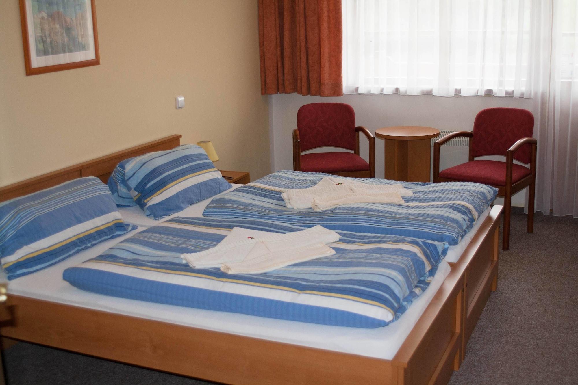 Hotel Resort Stein Cheb Kültér fotó