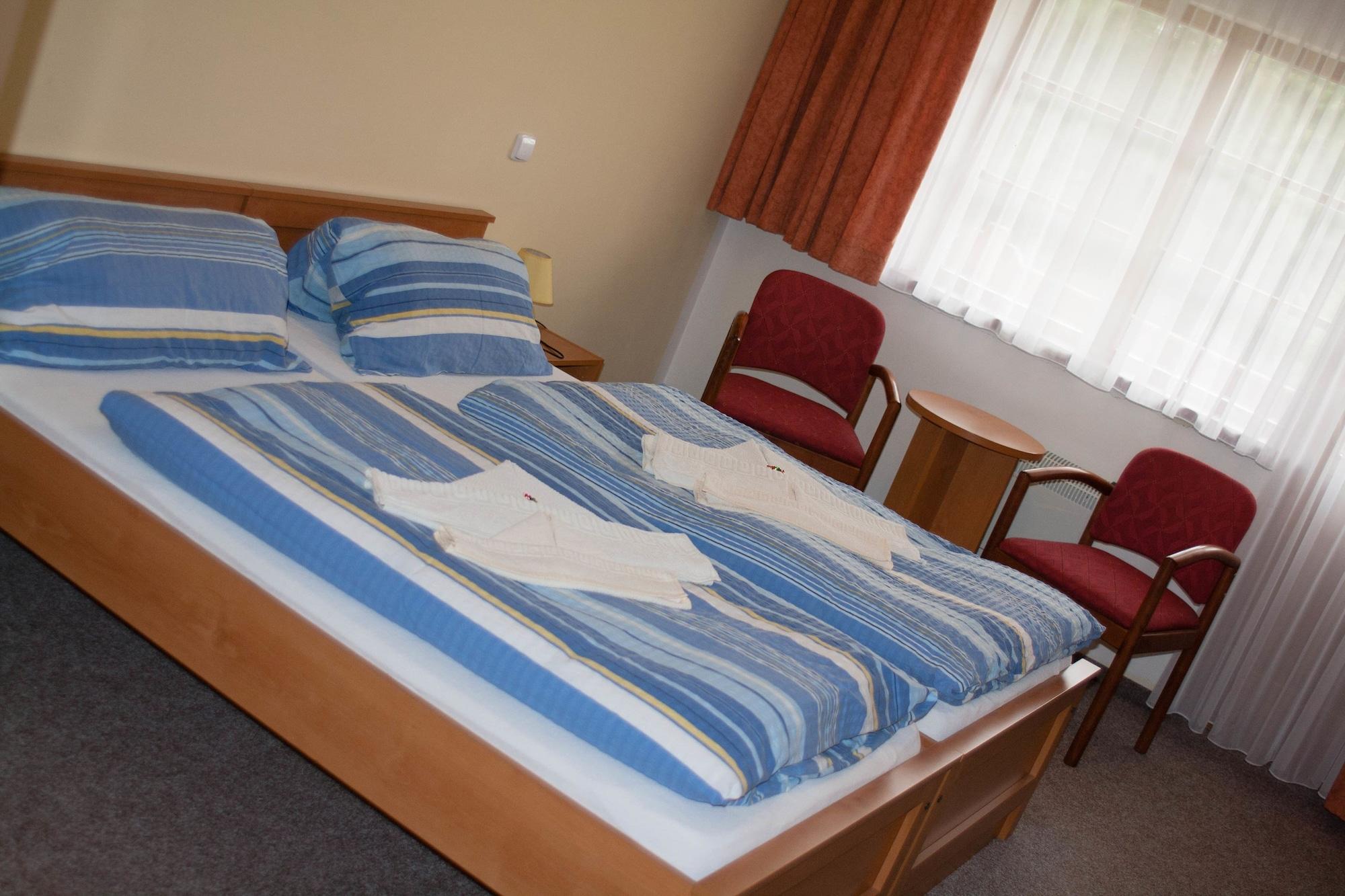 Hotel Resort Stein Cheb Kültér fotó